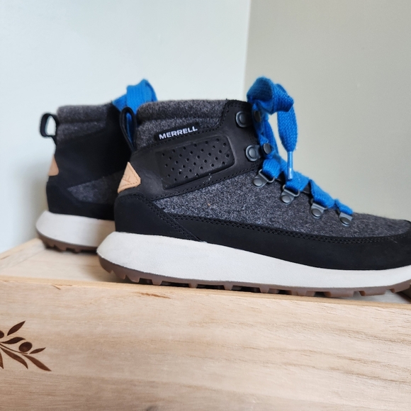 Merrell Boots - Picture 5 of 6